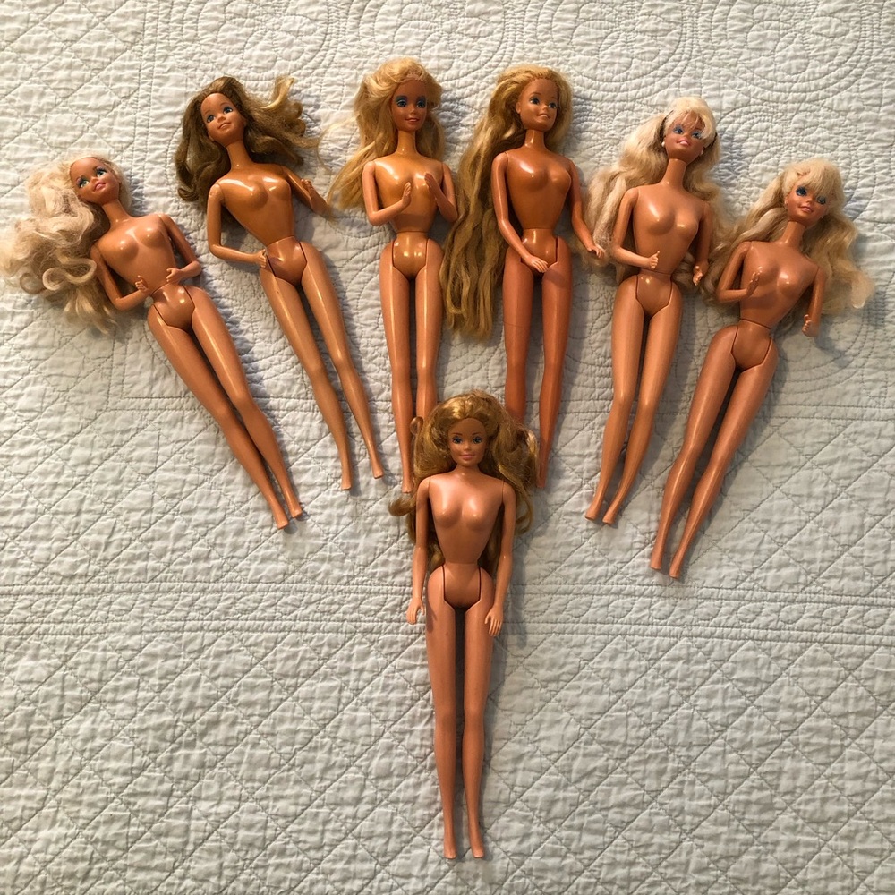 1960’s Barbie doll bundle.